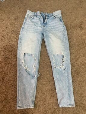 American Eagle Outfitters Light Blue Distressed Boyfriend Jeans